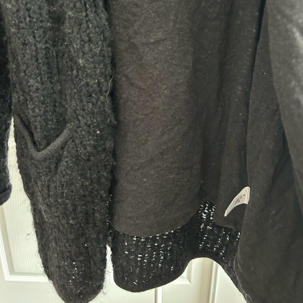 Velvet Button Cardigan - Picture 4 of 7